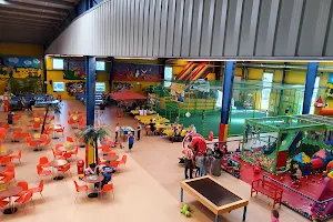 Schatzhöhle Kinderhallenspielplatz image