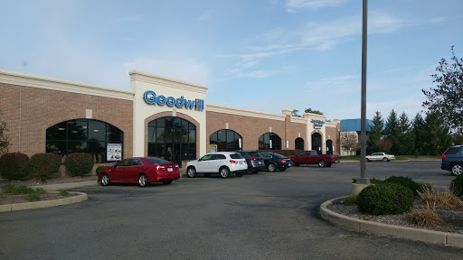 Goodwill Store, 2309 N Fairfield Rd, Dayton, OH 45431, USA, 