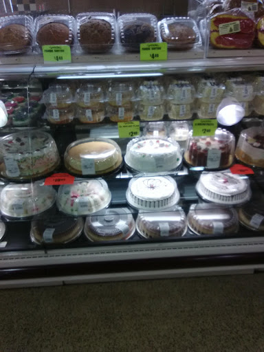 Grocery Store «Super Mercados El Guero», reviews and photos, 850 N Farnsworth Ave, Aurora, IL 60505, USA