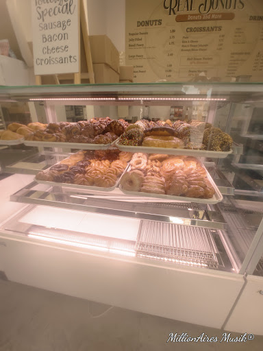 Donut Shop «Real Donuts #1», reviews and photos, 1811 W Charleston Blvd #1, Las Vegas, NV 89102, USA