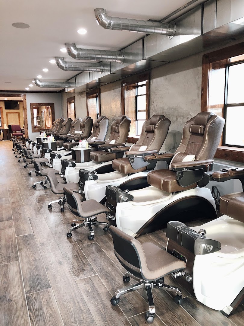 La Bella Nail Spa (Proctor)