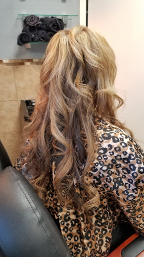 Hair Salon «Hair by Stacie», reviews and photos, 939 SW Willow Creek Dr, Beaverton, OR 97006, USA