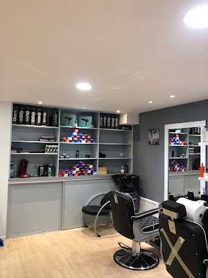 YL Barber à Gex