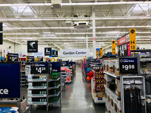 Department Store «Walmart Supercenter», reviews and photos, 555 W Genesee St, Lapeer, MI 48446, USA