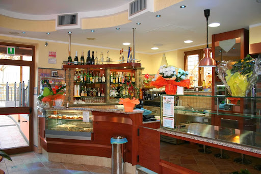 Bar Pizzeria Fast Food in Capodimonte, Provincia di Viterbo