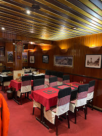 Atmosphère du Restaurant népalais Kathmandu à Paris - n°11