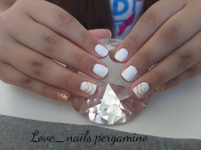 Love nails Pergamino