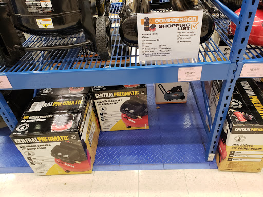 Hardware Store «Harbor Freight Tools», reviews and photos, 1704 E Belt Line Rd, Richardson, TX 75081, USA