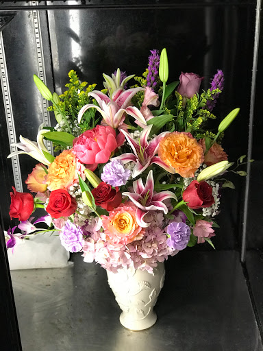 Florist «A Royal Bloom Flowers & Gifts», reviews and photos, 7252 W Oakland Park Blvd, Lauderhill, FL 33313, USA