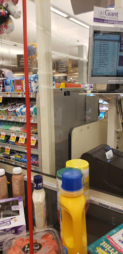 Grocery Store «Giant», reviews and photos, 1454 Chain Bridge Rd, McLean, VA 22101, USA