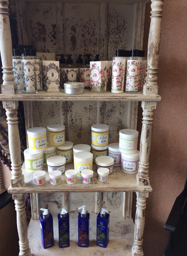 Beauty Salon «Salon Suzette», reviews and photos, 27 S Cass Lake Rd, Waterford Twp, MI 48328, USA