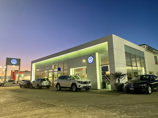 Gold Key Auto Group, 19545 Langley Bypass, Surrey, BC V3S 6K1, Canada, 