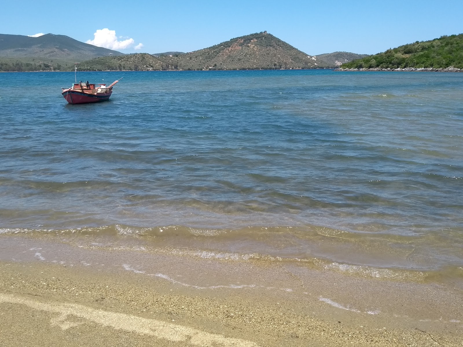 Foto van Panagitsa beach met kleine baai