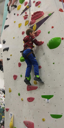 Rock Climbing Gym «Zenith Climbing Center», reviews and photos, 3534 E Sunshine St #3, Springfield, MO 65804, USA