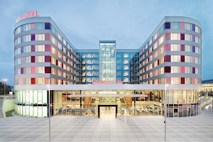 Mövenpick Hotel Stuttgart Airport image