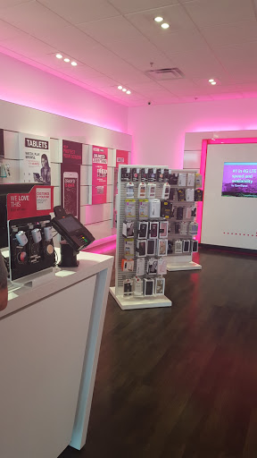 Cell Phone Store «T-Mobile», reviews and photos, 450 Sam Ridley Pkwy W #300, Smyrna, TN 37167, USA