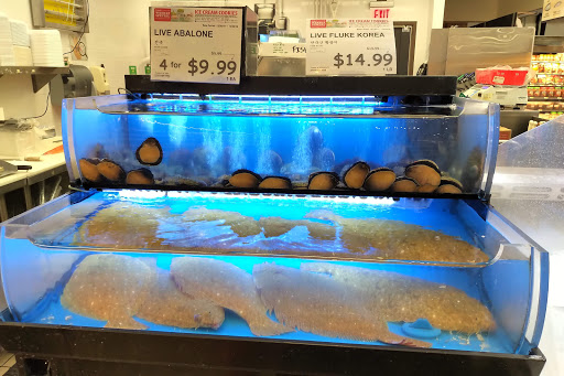 Korean Grocery Store «H Mart», reviews and photos, 3385 Milwaukee Ave, Northbrook, IL 60062, USA