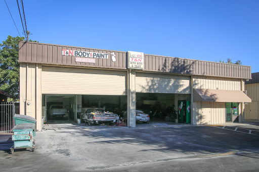 Auto Body Shop «T & N Body & Paint Shop», reviews and photos, 26 N Cherokee Ln, Lodi, CA 95240, USA