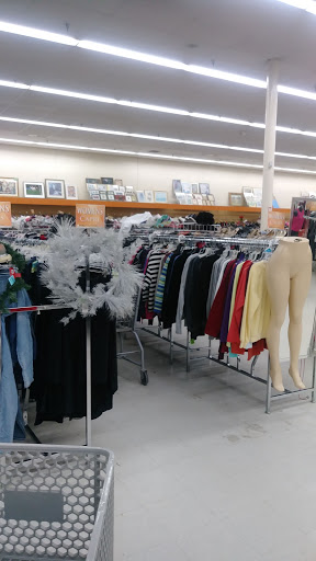 Thrift Store «B-thrifty - The Super Thrift Store», reviews and photos, 13412 Jefferson Davis Hwy, Woodbridge, VA 22191, USA