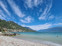Beach Toscolano Maderno'in fotoğrafı geniş bir kıyı şeridi ile birlikte