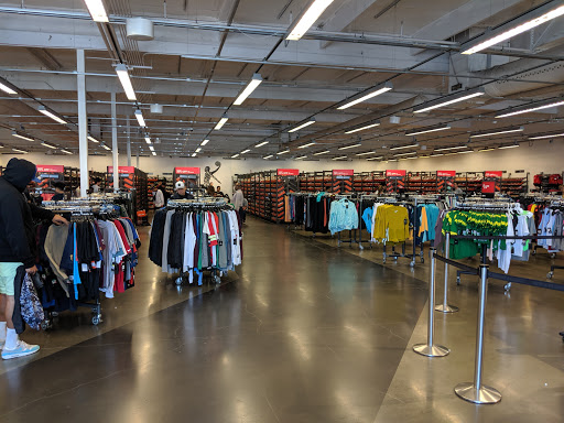 Sporting Goods Store «Nike Clearance Store», reviews and photos, 1275 Marina Blvd, San Leandro, CA 94577, USA