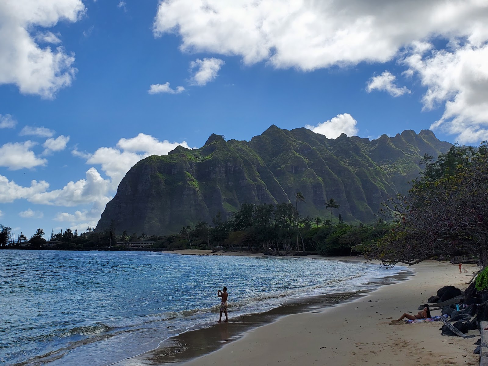 Photo de Kaaawa Beach - endroit populaire parmi les connaisseurs de la détente