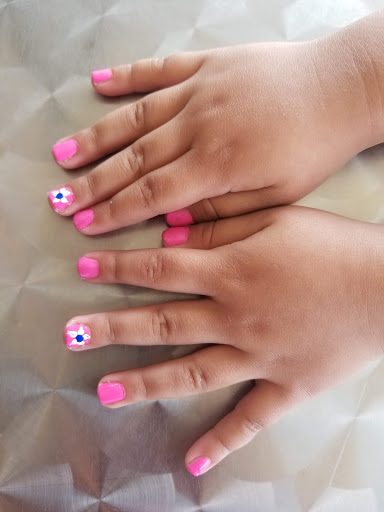 Shopping Mall «Cypress Plaza Shopping Center», reviews and photos, 6824 Katella Ave, Cypress, CA 90630, USA