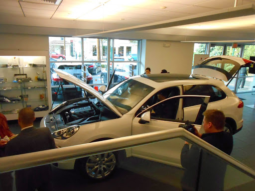 Porsche Dealer «Town Porsche», reviews and photos, 105 Grand Ave, Englewood, NJ 07631, USA