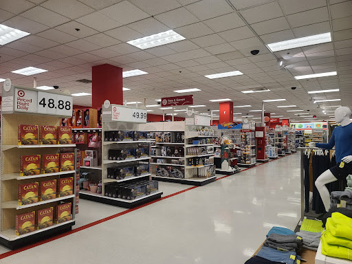 Department Store «Target», reviews and photos, 777 E Colorado Blvd, Pasadena, CA 91101, USA