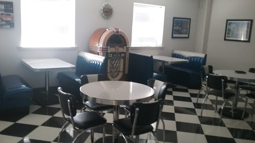 Used Car Dealer «Masterpiece Vintage Cars», reviews and photos, 675 US-31, Whiteland, IN 46184, USA