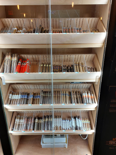 Cigar Shop «Cigar Room 2», reviews and photos, 378 Walnut St Ext, Agawam, MA 01001, USA