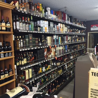 Liquor Store «Thousand Oaks Liquor Store», reviews and photos, 2809 Thousand Oaks Blvd, Thousand Oaks, CA 91362, USA