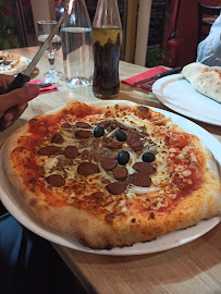 Plats et boissons du Pizzeria Pizza Nelly à Paris - n°2