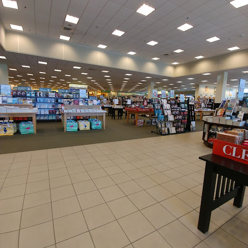 Book Store «Barnes & Noble», reviews and photos, 300 Indian Lake Blvd, Hendersonville, TN 37075, USA