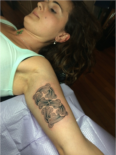 Explore hand and finger tattoo ideas, creative tattoo ideas in Alexandria, available at Sayan Tattoo Company