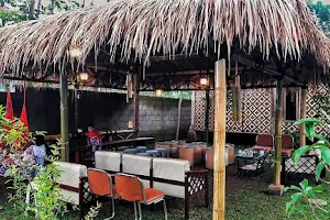 Saung Singgah Aki Oji image