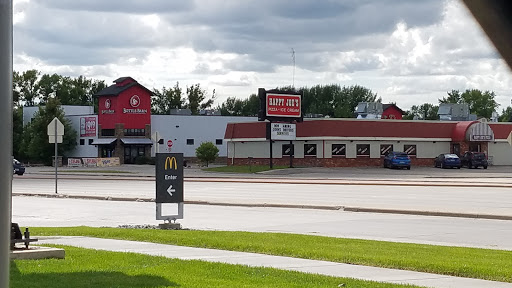Liquor Store «Bottle Barn Liquors», reviews and photos, 2515 S University Dr, Fargo, ND 58102, USA