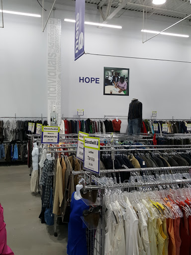 Donations Center «Goodwill Williamsburg Retail Store», reviews and photos