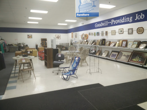 Thrift Store «Goodwill», reviews and photos