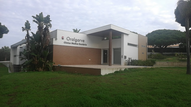 Oralgarve-clínica Médico-dentária Lda - Loulé