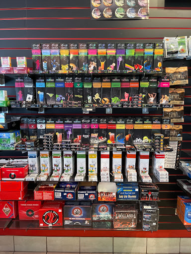 Smoking Area «Strange Clouds Smoke Shop», reviews and photos, 11757 Beach Blvd, Jacksonville, FL 32246, USA