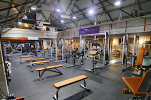 Beef's & Babes Gym. 24hr image