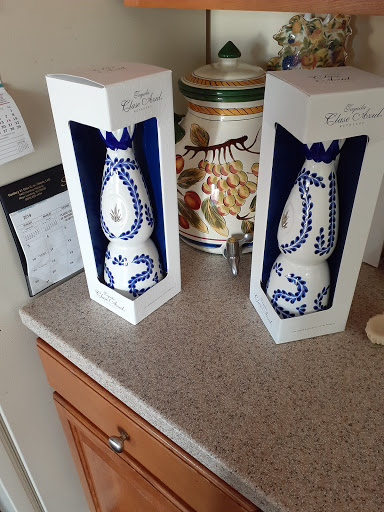 Liquor Store «Joe Canals Liquor», reviews and photos, 6036 E Black Horse Pike, Egg Harbor Township, NJ 08234, USA