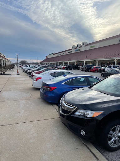 Clothing Store «GUESS Factory», reviews and photos, 11775 NE Executive Dr i040, Edinburgh, IN 46124, USA