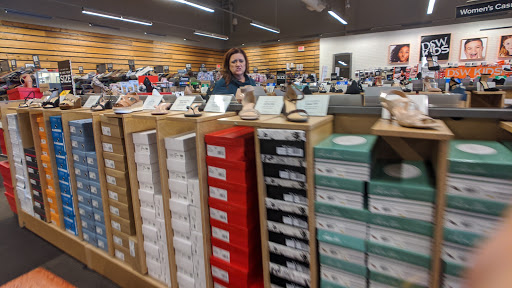 Shoe Store «DSW Designer Shoe Warehouse», reviews and photos, 11500 Burleigh St., Wauwatosa, WI 53222, USA