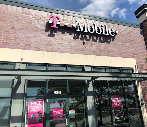 T-Mobile, 2685 Mannheim Rd, Des Plaines, IL 60018, USA, 