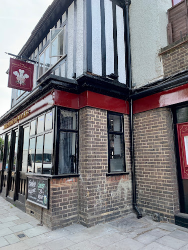 Reviews of The Prince of Wales Pub Forest Hill in London - Pub