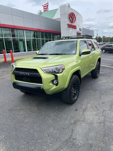 Toyota Dealer «Summit Toyota of Akron», reviews and photos, 1535 Vernon Odom Blvd, Akron, OH 44320, USA