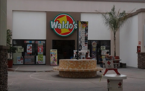 Waldo's - Discount supermarket in Tijuana, Mexico 