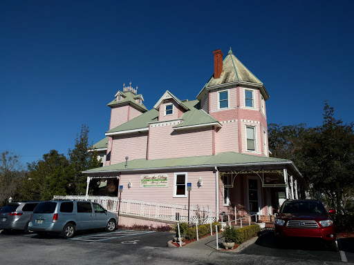 Beauty Salon «Face the Day Spa & Salon», reviews and photos, 917 E Silver Springs Blvd, Ocala, FL 34470, USA